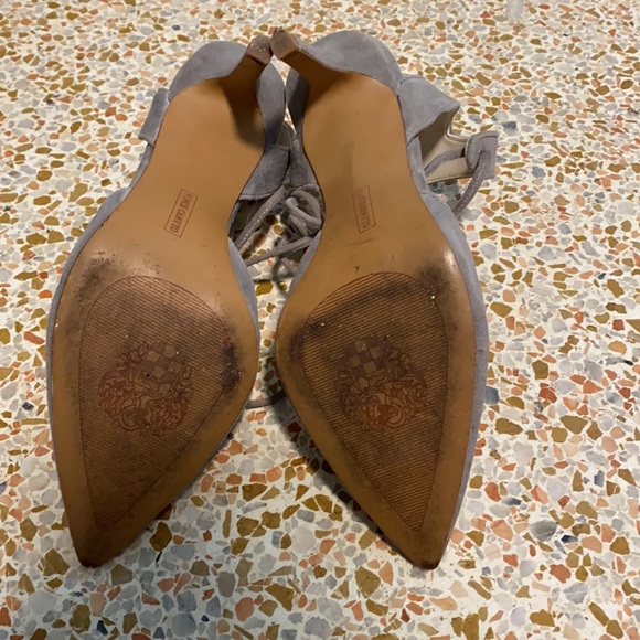 grey closed toe heels with fringe tie - Picture 3 of 4